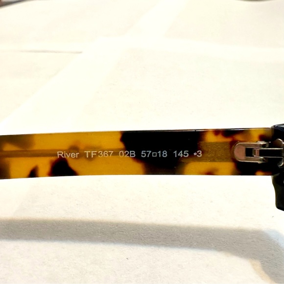 Tom Ford Sunglasses - Model River T367 - Picture 4 of 5
